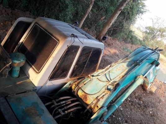 ขาย 385,000 KOBELCO sk 220-3 เครื่องดี ปั้มแรง ไฟฟ้าตัด เอวแน่น รอนเลอร์ดี โซ่บาง รถอยู่ สระบุรี 090-772-3710 090-772-3708