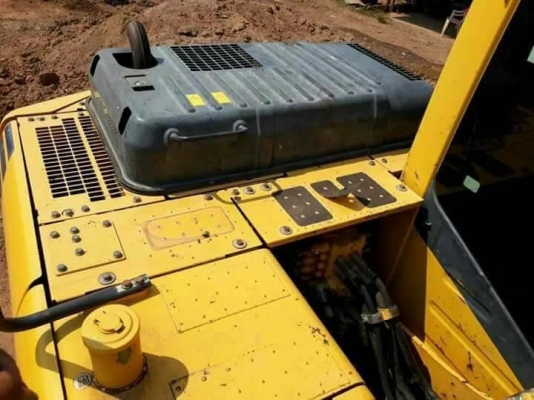 ขาย 1,390,000 KOMATSU pc 130-8 ทำงาน 11,000 ชม. ไฟฟ้าครบ เครื่องดี ปั้มแรง เอวแน่น ช่วงล่างดี เอกสารแจ้งจำหน่าย รถสวยพร้อมใช้ รถอยู่ นครปฐม 090-772-3710 090-772-3708