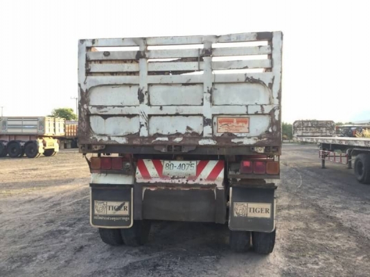 ขาย 385,000 เซมิดั้ม 3 เพลา SRC  ยาว 9.20 ม.ปี 49 คัชซีสวย ยางดี กะบะดั้มสวย มี 2 หาง หางอยู่ บุรีรัมย์ 090-772-3710 090-772-3708