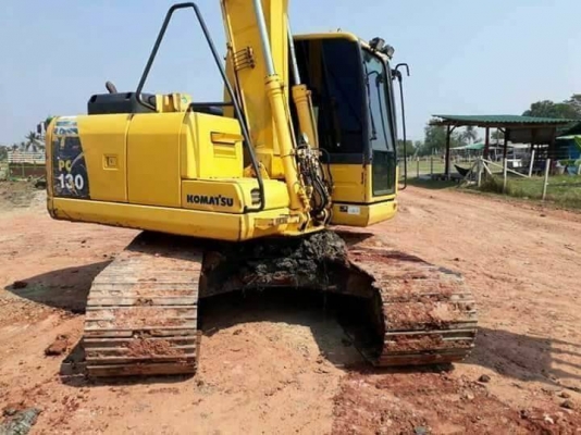 KOMATSU PC 130-8