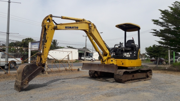 รถขุด Komatsu PC40MR-2 เก่าญี่ปุ่น