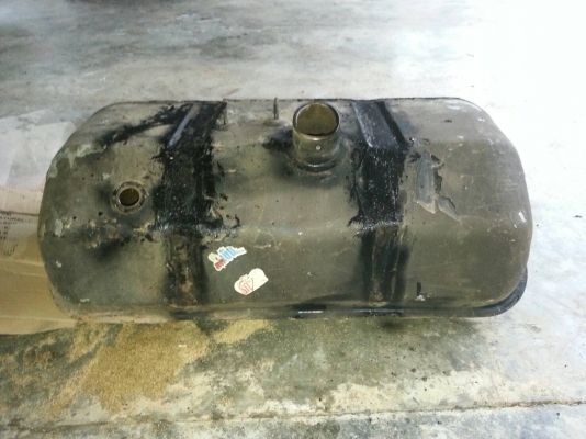 ขายถังนํ้ามันไม่รั่วไม่ซึม 200 ลิตรพร้อมใช้งานพร้อมส่งครับ 063-190-3017