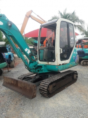 มาใหม่จ้า..KOMATSU PC30-7  เก่านอกแท้  เดิมๆๆ  มีลายแย๊ก...3,XXX  ชั่วโมง  เครื่องปั๊มดี  พร้อมใช้  โทร 089-3818694  ดวงนภา
