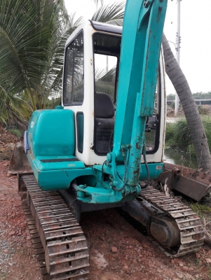มาใหม่จ้า..KOMATSU PC30-7  เก่านอกแท้  เดิมๆๆ  มีลายแย๊ก...3,XXX  ชั่วโมง  เครื่องปั๊มดี  พร้อมใช้  โทร 089-3818694  ดวงนภา