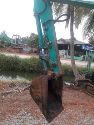 มาใหม่จ้า..KOMATSU PC30-7  เก่านอกแท้  เดิมๆๆ  มีลายแย๊ก...3,XXX  ชั่วโมง  เครื่องปั๊มดี  พร้อมใช้  โทร 089-3818694  ดวงนภา