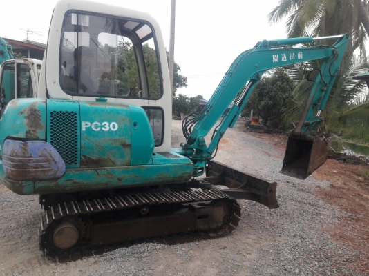 มาใหม่จ้า..KOMATSU PC30-7  เก่านอกแท้  เดิมๆๆ  มีลายแย๊ก...3,XXX  ชั่วโมง  เครื่องปั๊มดี  พร้อมใช้  โทร 089-3818694  ดวงนภา