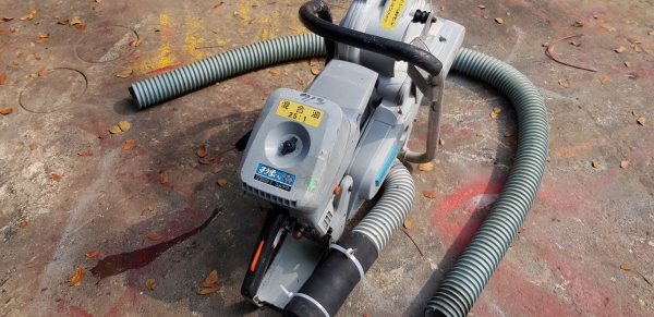 เครื่องตัดปูน