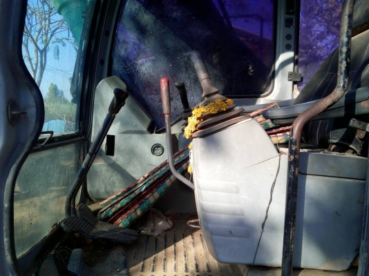 ขายรถแบคโฮ KOBELCO SK200-6 YN07 ขายรถแบคโฮ KOBELCO SK200-6 YN07