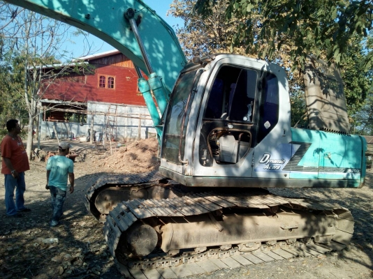 ขายรถแบคโฮ KOBELCO SK200-6 YN07