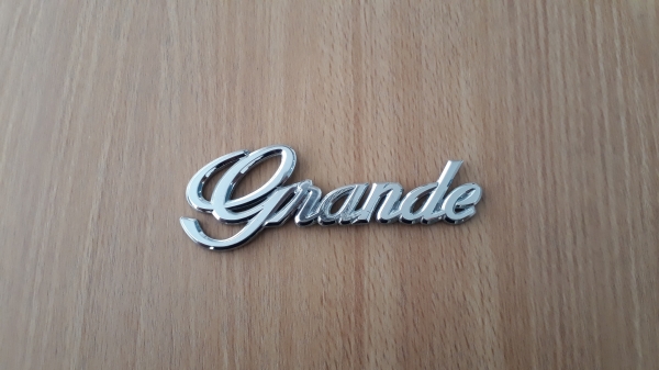 เพลทโลโก้ Grande ติดท้ายรถ Toyota Mark II