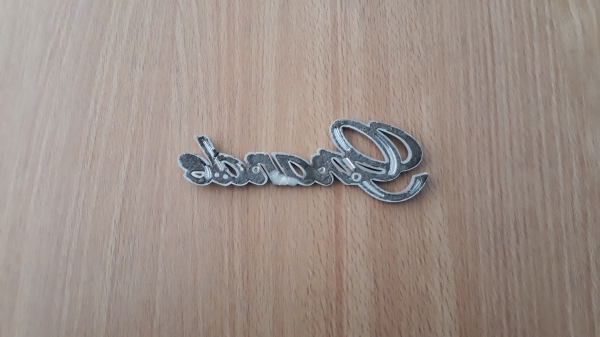 เพลทโลโก้ Grande ติดท้ายรถ Toyota Mark II เพลทโลโก้ Grande ติดท้ายรถ Toyota Mark II