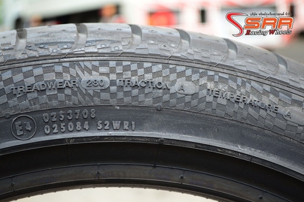 CONTINENTAL ContiSportContact 3 SSR 245/45R19 เส้นละ 6,800 บาท