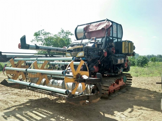 ขายรถเกี่ยวข้าวศักดิ์พัฒนา BIGเครื่องมิตซู220โบว์ โซ่ลูเลอร์ใหม่ พร้อมใช้งาน