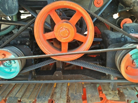 ขายรถเกี่ยวข้าวศักดิ์พัฒนา BIGเครื่องมิตซู220โบว์ โซ่ลูเลอร์ใหม่ พร้อมใช้งาน