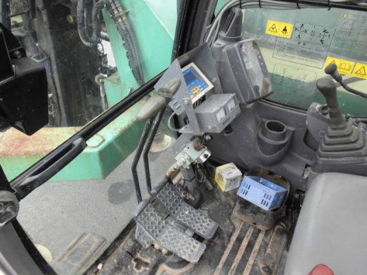 รถเจาะ KENCHO Murus Driver รุ่น MD-60 (Hitachi ZX70) สภาพสวยมาก จากญี่ปุ่น ก้านเจาะ 15 เมตรสบาย ๆ รถเจาะ KENCHO Murus Driver รุ่น MD-60 (Hitachi ZX70) สภาพสวยมาก จากญี่ปุ่น ก้านเจาะ 15 เมตรสบาย ๆ