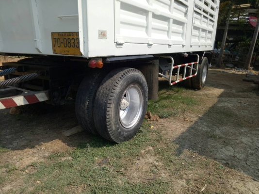 ขายลูกพ่วง???????? สองเพลาไม่ดั้มพ์ ปี 46 สภาพสวย พร้อมใช้งาน สนใจสอบถามได้ค่ะ☎ 089-7020483,083-9628875