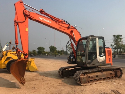 ขายรถแบคโฮ HITACHI ZX135US-3 ปี 2009 รถนอกนำเข้าเองจากญี่ปุ่น สภาพสวยพร้อมใช้ มีVDOการทำงานครับ