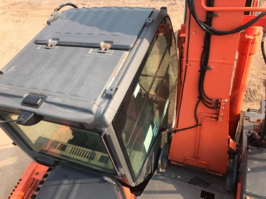 ขายรถแบคโฮ HITACHI ZX135US-3 ปี 2009 รถนอกนำเข้าเองจากญี่ปุ่น สภาพสวยพร้อมใช้ มีVDOการทำงานครับ