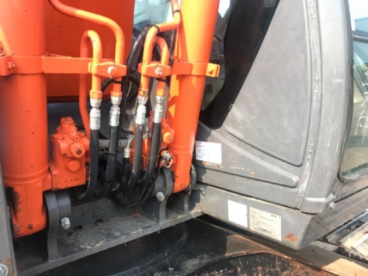 ขายรถแบคโฮ HITACHI ZX135US-3 ปี 2009 รถนอกนำเข้าเองจากญี่ปุ่น สภาพสวยพร้อมใช้ มีVDOการทำงานครับ