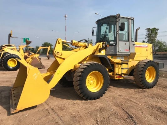 ขายรถตักล้อยาง TCM L20-3 ปี 2006 รถนอกนำเข้าเองจากญี่ปุ่น สภาพสวยพร้อมใช้งาน มีVDOการทำงานครับ ขายรถตักล้อยาง TCM L20-3 ปี 2006 รถนอกนำเข้าเองจากญี่ปุ่น สภาพสวยพร้อมใช้งาน มีVDOการทำงานครับ