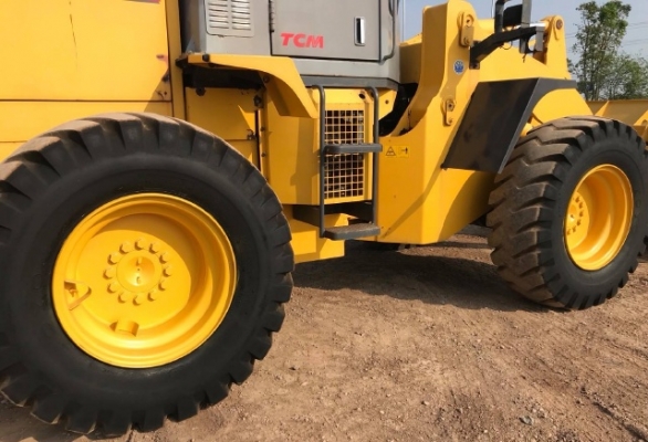 ขายรถตักล้อยาง TCM L20-3 ปี 2006 รถนอกนำเข้าเองจากญี่ปุ่น สภาพสวยพร้อมใช้งาน มีVDOการทำงานครับ ขายรถตักล้อยาง TCM L20-3 ปี 2006 รถนอกนำเข้าเองจากญี่ปุ่น สภาพสวยพร้อมใช้งาน มีVDOการทำงานครับ