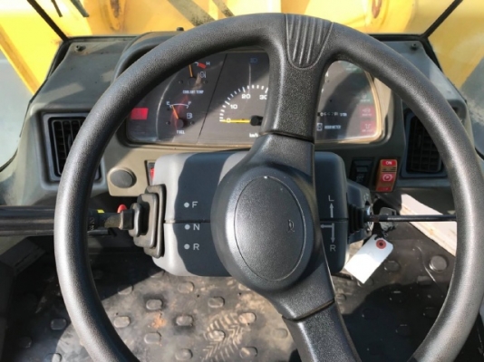 ขายรถตักล้อยาง TCM L20-3 ปี 2006 รถนอกนำเข้าเองจากญี่ปุ่น สภาพสวยพร้อมใช้งาน มีVDOการทำงานครับ ขายรถตักล้อยาง TCM L20-3 ปี 2006 รถนอกนำเข้าเองจากญี่ปุ่น สภาพสวยพร้อมใช้งาน มีVDOการทำงานครับ