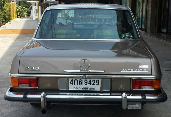 Benz W114/8 รุ่น230 ปี1968