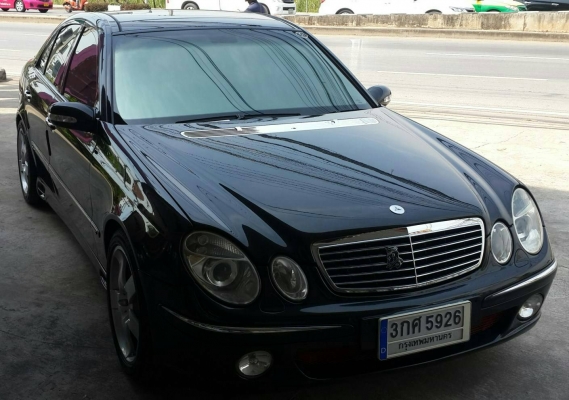 Benz W211 ปี2004