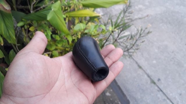 หัวเกียร์หนัง Manual Toyota 5เกียร์ ขนาดเกลียว 12มิล หัวเกียร์หนัง Manual Toyota 5เกียร์ ขนาดเกลียว 12มิล