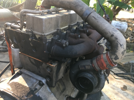 ขายเครื่องยนตร์ cummins 6ct8.3