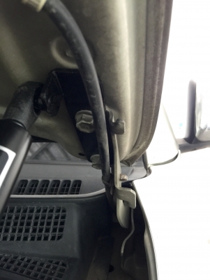 ขายโช๊คฝากระโปรงรถ TOYOTA รุ่น VIGO &amp; FORTUNER ปี14