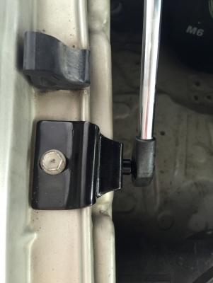 ขายโช๊คฝากระโปรงรถ TOYOTA รุ่น VIGO &amp; FORTUNER ปี14