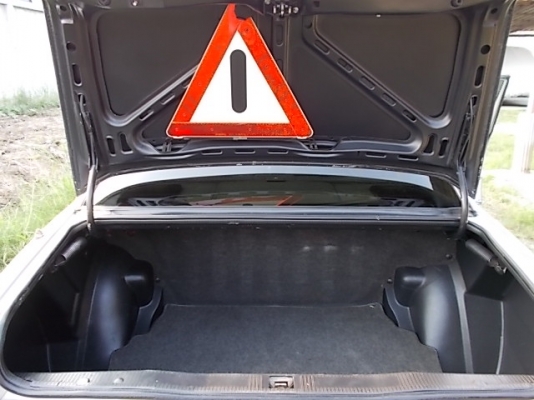 1994 BENZ 190 E 1.8 รถไม่เคยติดก๊าซ ไมล์220000กม.รถหน้า-หลังเดิม ตัวถังบางเดิมทั้งคัน ภายในสะอาด มาดูไม่ผิดหวังแน่นอน