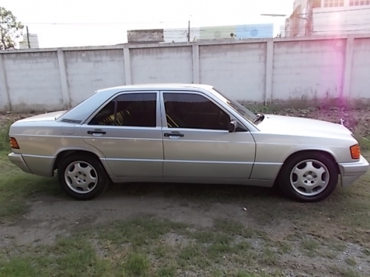 1994 BENZ 190 E 1.8 รถไม่เคยติดก๊าซ ไมล์220000กม.รถหน้า-หลังเดิม ตัวถังบางเดิมทั้งคัน ภายในสะอาด มาดูไม่ผิดหวังแน่นอน