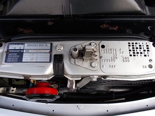 1994 BENZ 190 E 1.8 รถไม่เคยติดก๊าซ ไมล์220000กม.รถหน้า-หลังเดิม ตัวถังบางเดิมทั้งคัน ภายในสะอาด มาดูไม่ผิดหวังแน่นอน