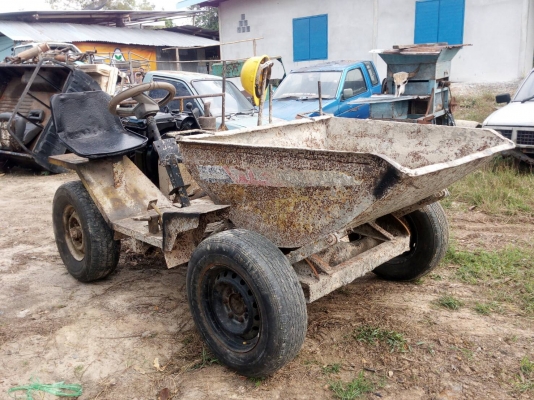 รถดั๊มเปอร์พร้อมใช้งาน