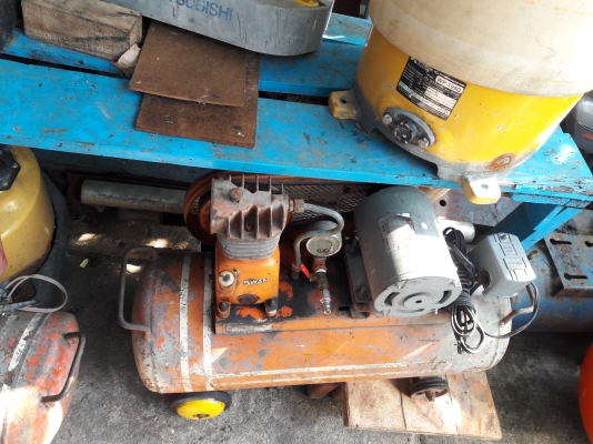 ขาย !! ปั้มลม.สวอน.ขนาด1/3แรง1สูบ.ถัง36ลิตร.พร้อมใช้งาน ขาย !! ปั้มลม.สวอน.ขนาด1/3แรง1สูบ.ถัง36ลิตร.พร้อมใช้งาน