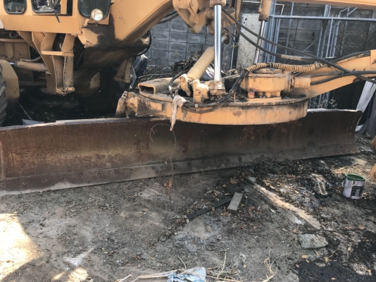 ขาย 1,050,000 รถเกรด GALION 850B ทำงาน 10,466 ชม (ป้ายแดง จาก อริยะ) เครื่องดี เกียร์แรง ระบบไฮโดรลิกเยี่ยม สภาพพร้อมทำงาน เอกสารเล่มทะเบียน ภาษีไม่ขาด