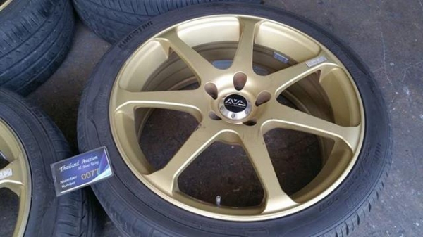 ล้อAVS Model7 18 แท้ สีทอง เดิมๆ กว้าง7.5offset 45  เพลทครบ ดุมครบ สภาพพร้อมใช้