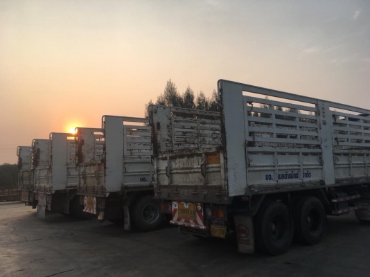 Isuzu 360 แรง ปี 56 ไม่ดัมพ์กระบะสามมิตร ไมล์น้อย ยางดี หัวสวยเดิมๆบางๆ มี4พ่วง สภาพพร้อมใช้งาน ใส่ของได้ 32.60 ตัน