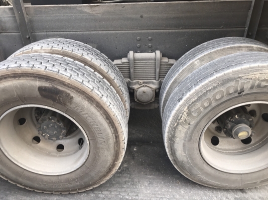 ขายรถ 12 ล้อ 2 เพลา HINO PROFIT คัสทรี FN1VYB ปี.50 ราคา.1,250,000 ต่อรอง เครื่อง P11C (320 แรง ) 7 เกียร์ มีระบบลำโพงลากลูก ยางสะภาพ 80-90\% กระบะมิเนียมคอกเกษตรดั้ม อู่.ซุ้นชัย ยาว 6.40 ม.สูง.2.10 ม. น้ำหนัก 12,800 กก. ช่วงล้าง ZM-10 น๊อด หัวสวยทั้งภายนอ