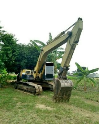 ขาย!! >>> Komatsu Pc200 รุ่น 5 พร้อมใช้งาน เอกสารอินวอย <<< เบอร์ติดต่อ 098-7155789 086-4631102