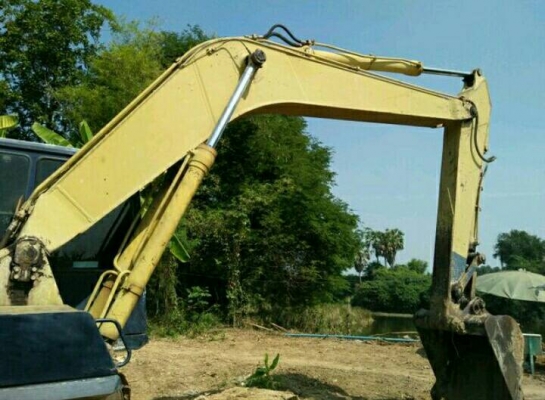 ขาย!! >>> Komatsu Pc200 รุ่น 5 พร้อมใช้งาน เอกสารอินวอย <<< เบอร์ติดต่อ 098-7155789 086-4631102