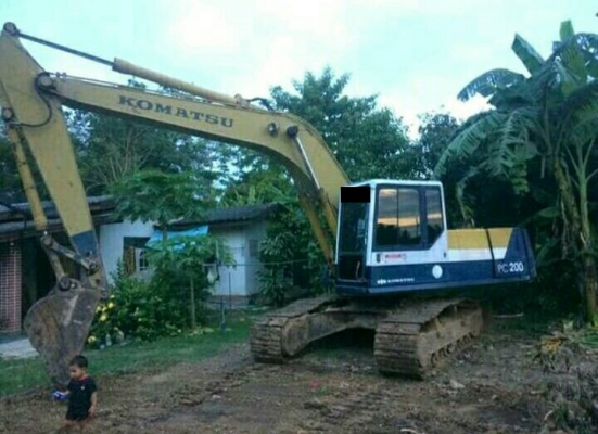 ขาย!! >>> Komatsu Pc200 รุ่น 5 พร้อมใช้งาน เอกสารอินวอย <<< เบอร์ติดต่อ 098-7155789 086-4631102