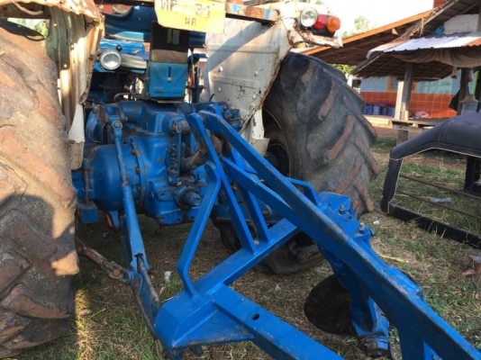 ขาย 250,000 รถไถ FORD 6600 T5 เครื่องดี เกียร์แรง ผานไม่ตก อุปกรณ์ ใบมีดดัน ผาน 3 เอกสารเล่มทะเบียน รถอยู่ อุดรฯ 090-772-3710 090-772-3708