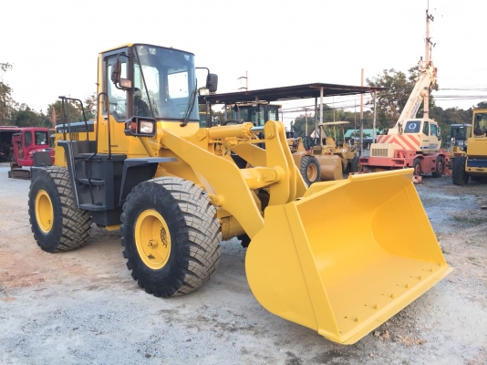 KOMATSU WA300-3 นำเข้าจากญี่ปุ่น โทร.090-986-2521 อ๊อบ