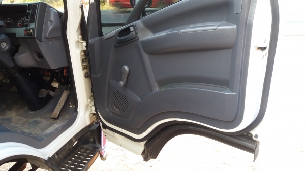 รถ isuzu npr 150 ปี55 รถห้างแท้