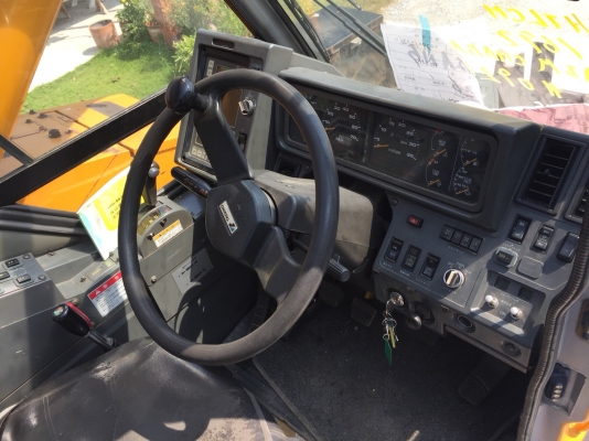 ขาย เครน 10ตัน TADANO TR100M นำเข้าจากญี่ปุ่น โทร.090-986-2521 อ๊อบ