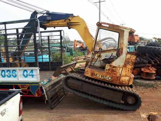 tractor-backhoe จัดส่ง รถขุด แบคโฮ PC 50 เก่าญี่ปุ่น พร้อมใช้งาน ไปนครสวรรค์ครับ ท่านใดสนใจโทร 081 6