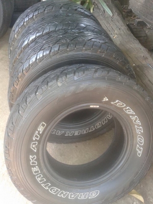 ยางขาลุยดันล็อป 30x9.5ขอบ15 ปี13 มีปะ1เส้น ไม่บวม โทร 0981818174